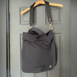 Lululemon Bag | Large size | Fits a lot